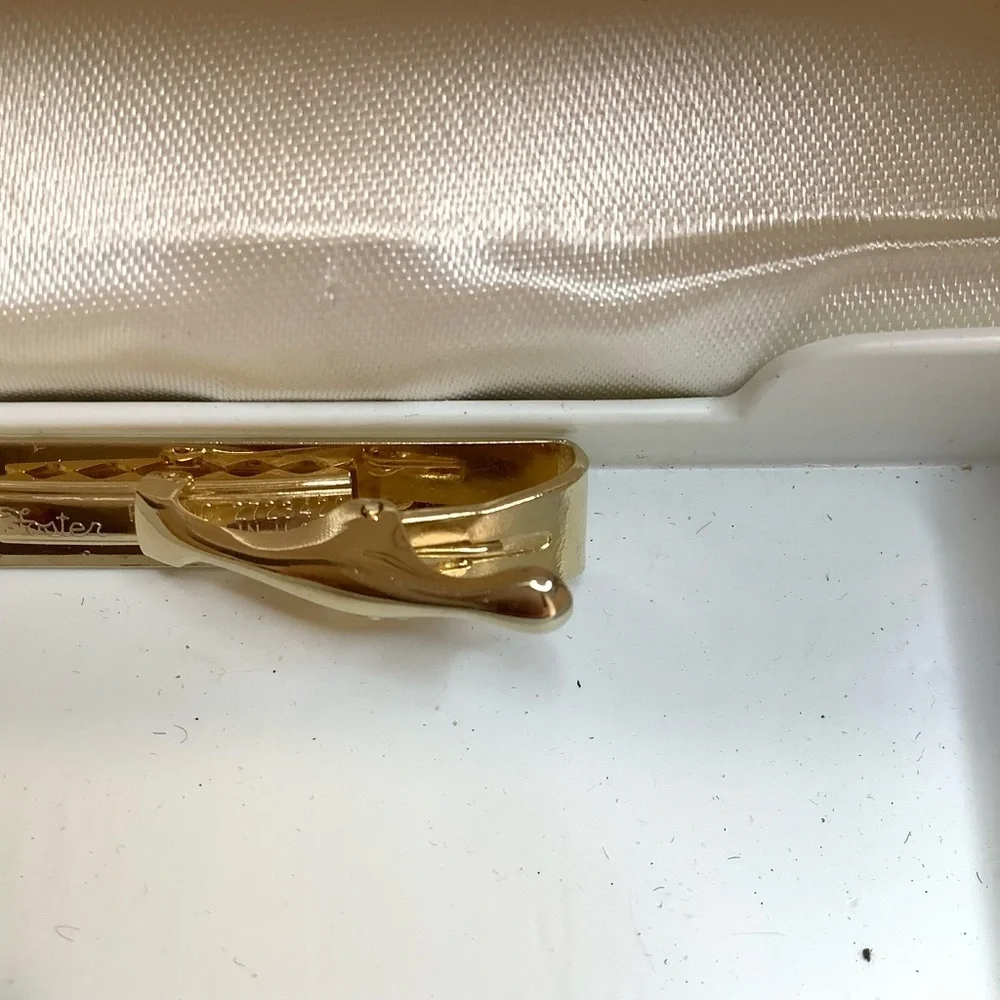 VINTAGE Foster Gold Cufflinks & Tie Clip Set - Picture 5 of 9